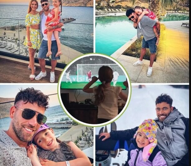 Ennél cukibbat ma már nem látsz! 😍 Krausz Gábor kislánya, Hannaróza így szurkol a magyar válogatottnak ⚽💖 – mindenki elolvadt tőle! A teljes sztorit a kommentben találod 👇