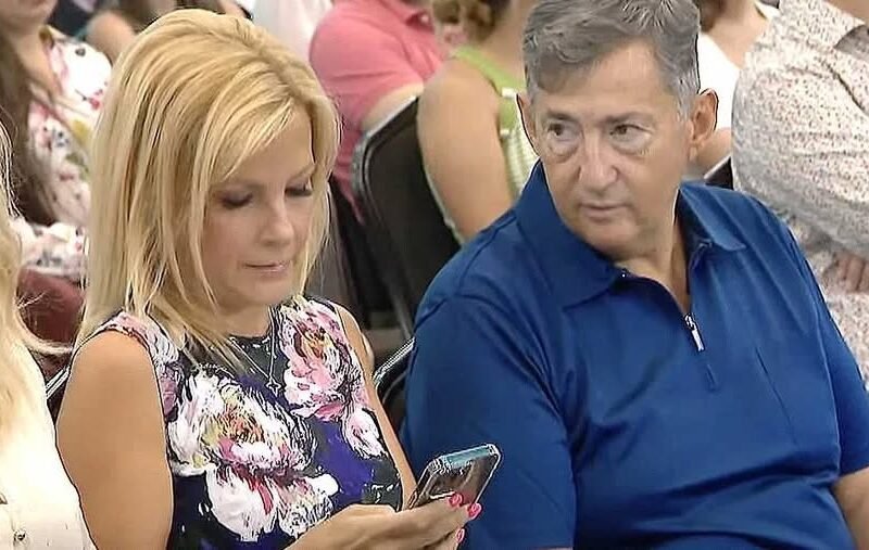 😱 Várkonyi Andrea mindenkit sokkolt – Így nevettette ki férjét, Mészáros Lőricset a nyilvánosság előtt! 👀 Részletek a kommentekben 👇