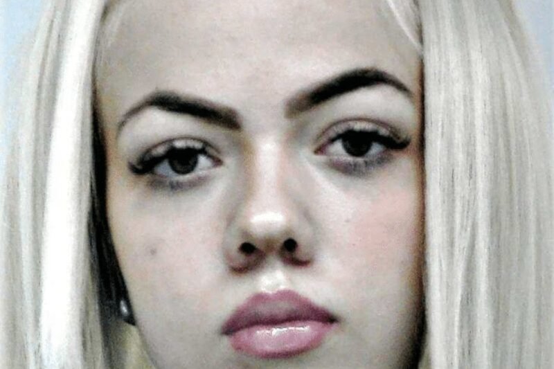 SOS! ⚠️ Eltűnt a 16 éves Szemes Hanna – a Tatai Rendőrkapitányság mindenkit arra kér, hogy segítsen megtalálni a lányt 😢👀. Hivatalos körözési link a cikkben 👇