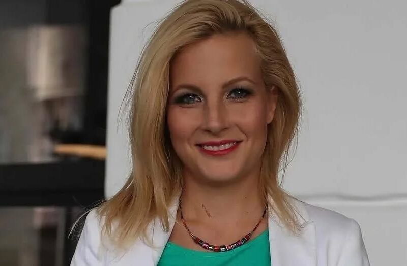 🎉 Nagy öröm a hírek szerint: Várkonyi Andrea babát vár! 👉 Részletek a hozzászólásokban