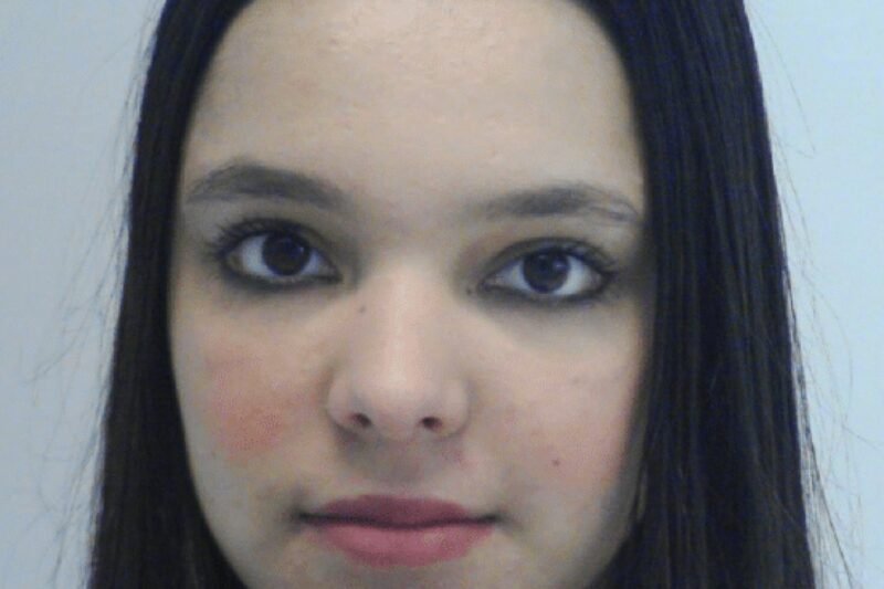 🚨 Eltűnt a 16 éves Zakócs Mirtill Dorina! 😟 A Nagykanizsai Rendőrkapitányság a lakosság segítségét kéri – minden megosztás számít 🙏💬 🔗 Hivatalos körözési link a cikkben 👀