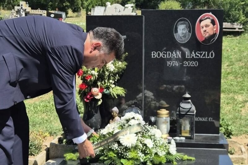 😢 5 éve távozott Cserdi polgármestere, Bogdán László… Most derült ki az igazság arról, miért döntött így az életével 😳  5 év kellett, hogy fény derüljön a háttérre – sokakat megrázott 💔  👇 Cikk a hozzászólásoknál >>