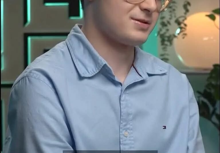 😳 Ő Gundalfa – az „ukrán kém”, akiről most mindenki beszél! 👇 👉 Részletek a kommentekben